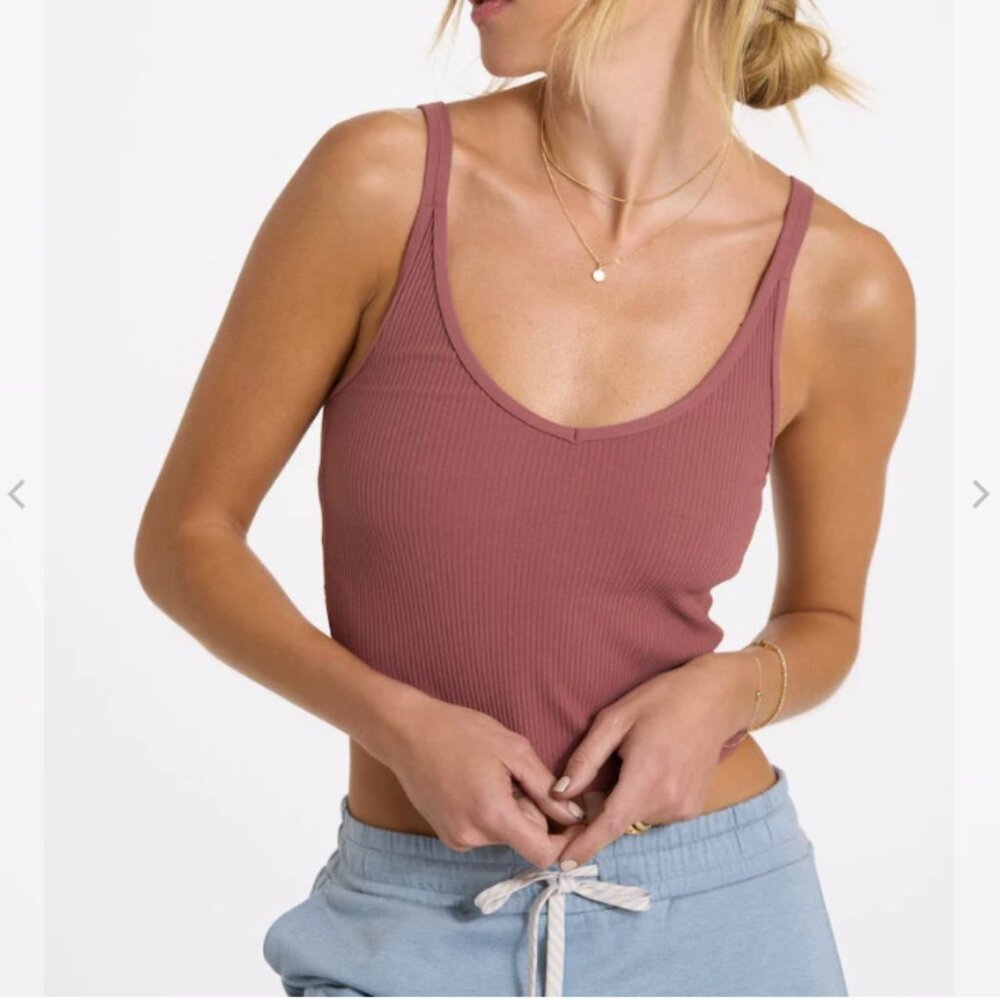 VUORI WOMEN'S RIB CROP TANK ROSEWOOD